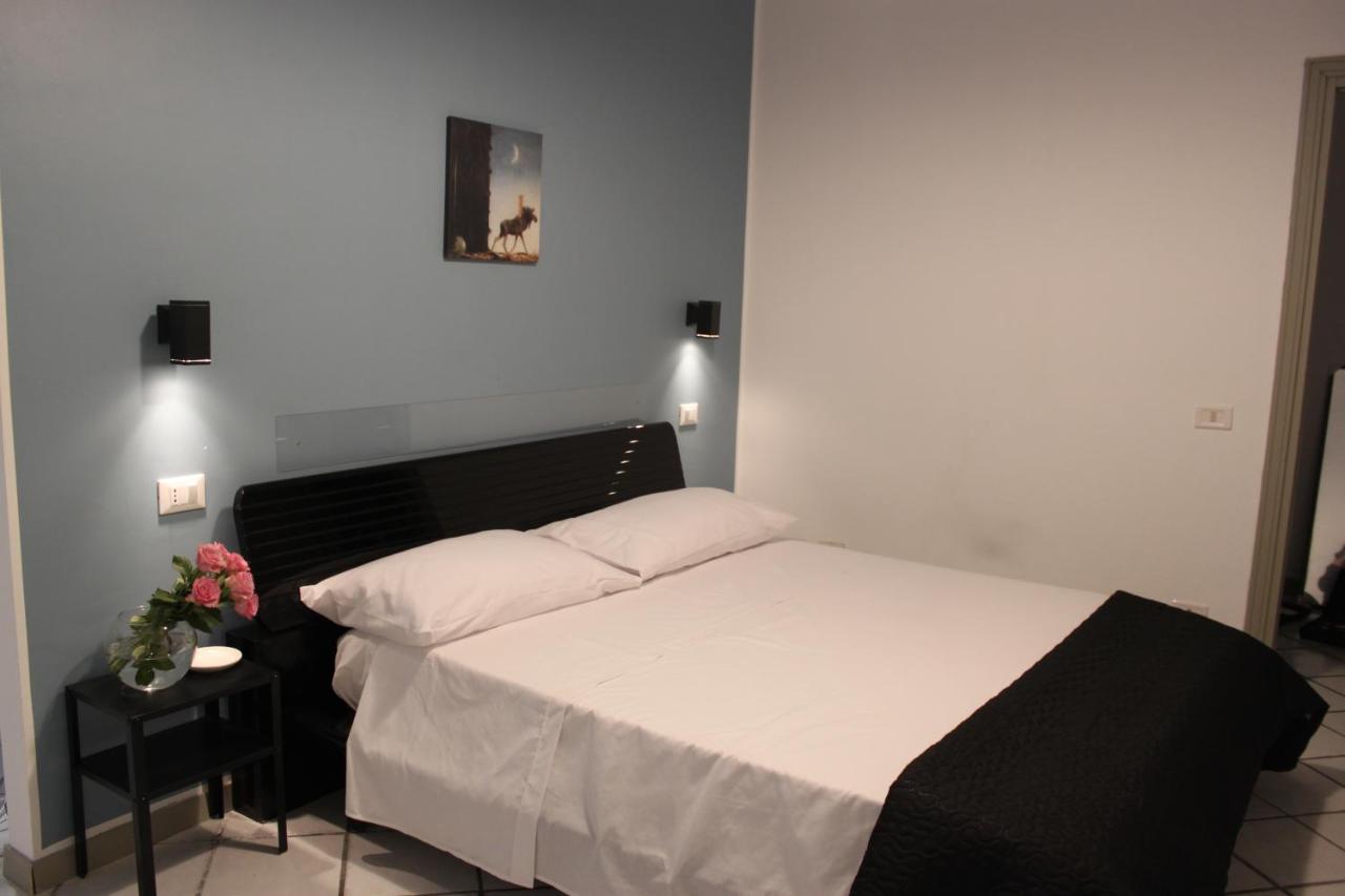 Casa Luna - Accomodation In Santa Maria Maggiore โรม ภายนอก รูปภาพ