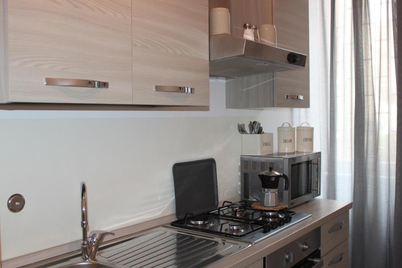 Casa Luna - Accomodation In Santa Maria Maggiore โรม ภายนอก รูปภาพ